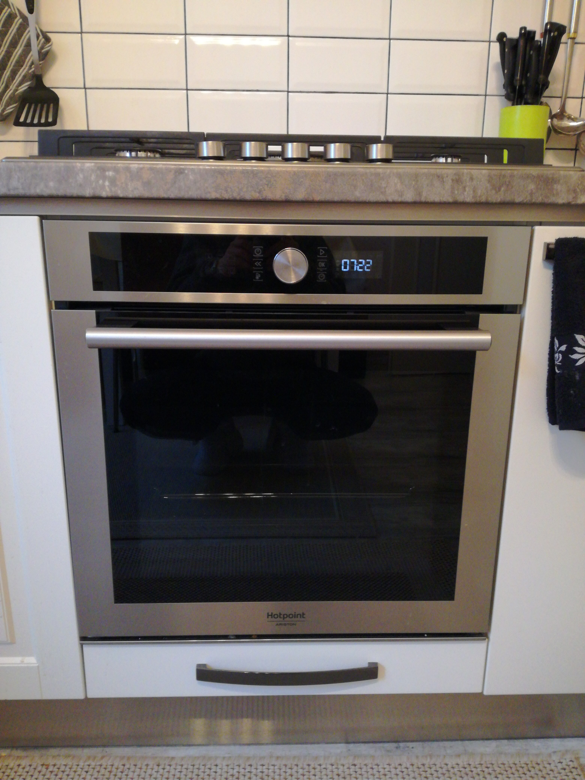 cuptor incorporabil Hotpoint FI4 854 C IX HA ,  Multifunctional,  Curatare catalitica reducere Emag